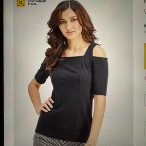 NIC+ZOE Cold Shoulder Top EUC Small